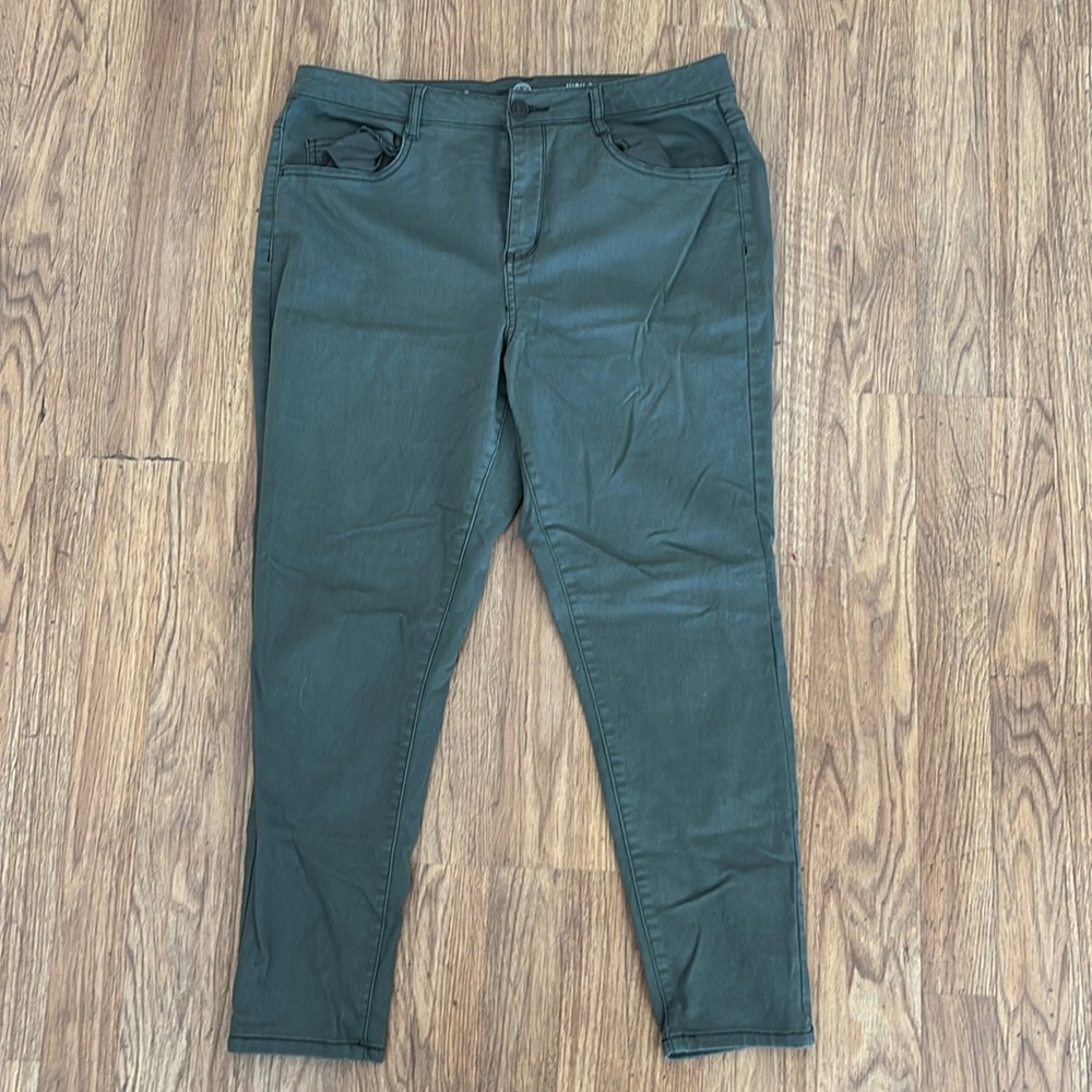 Women’s high rise jeggings, green